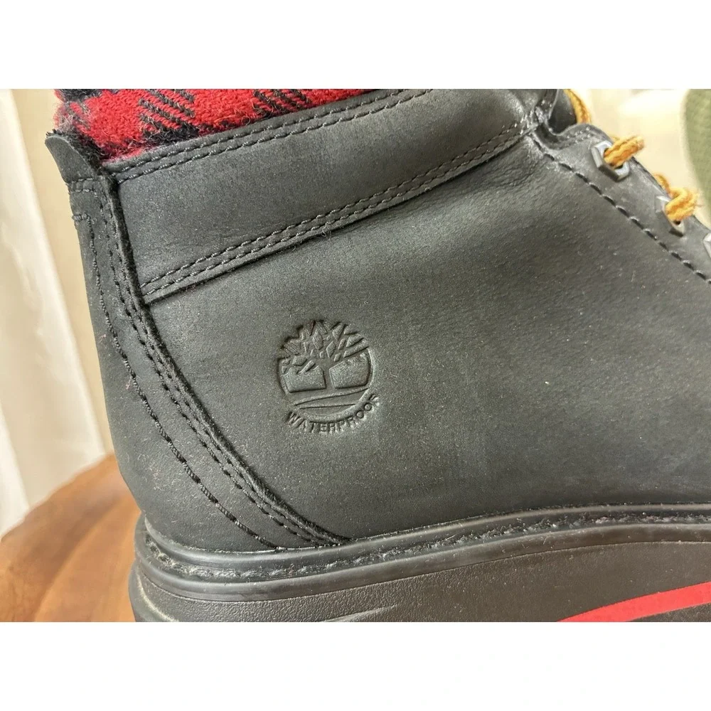 Timberland Black Red High Top Fur‎ Platform Boots for Women's Size 6, A2MBX 001